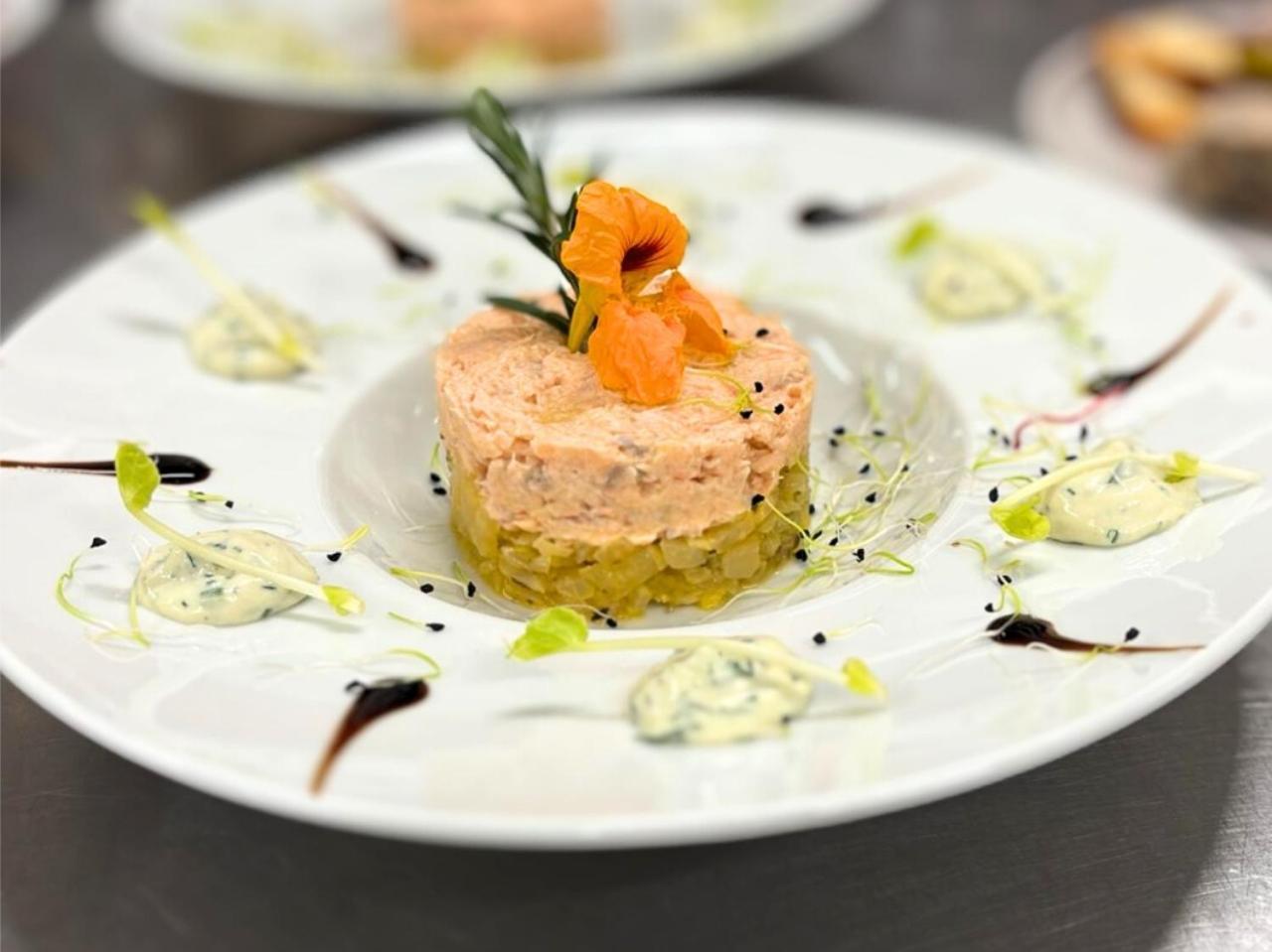 Grand Hotel De Bourbon-Lancy - Spa Et Restaurant - Logis 外观 照片